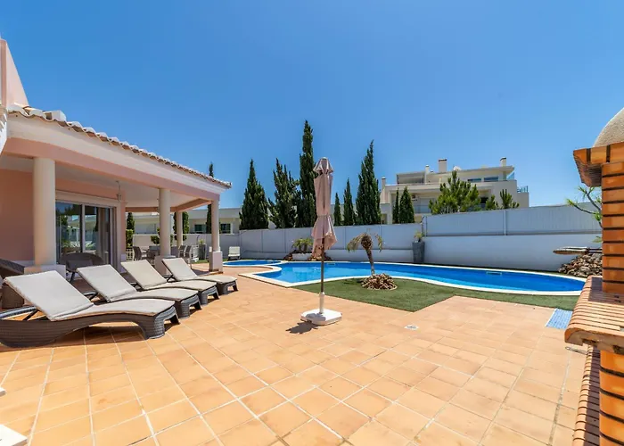 Duma فيلة البوفيرا